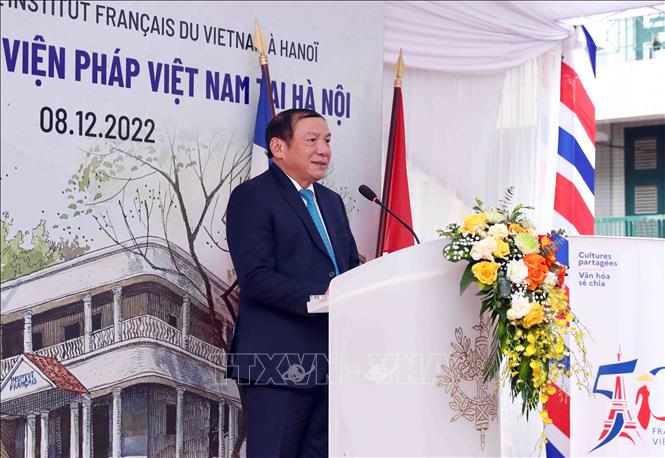 Chủ tịch Thượng viện CH Pháp dự Lễ khai trương trụ sở mới của Viện Pháp tại Việt Nam Chú thích ảnh
