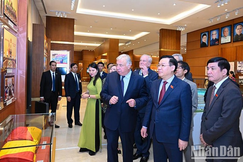 Làm sâu sắc hơn quan hệ Đối tác chiến lược Việt Nam-Pháp trên tất cả các kênh Làm sâu sắc hơn quan hệ Đối tác chiến lược Việt Nam-Pháp trên tất cả các kênh ảnh 1