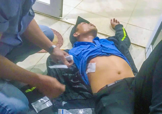 Tin tức pháp luật chiều 3/1: Thanh niên bỏ chạy thục mạng, mặc bạn gái bị người dân truy bắt Tin tức pháp luật chiều 3/1: Thanh niên bỏ chạy thục mạng, mặc bạn gái bị người dân truy bắt