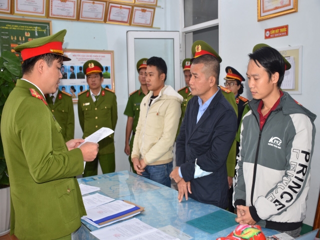 Tin tức pháp luật sáng 9/1: Chiêu thức Tin tức pháp luật sáng 9/1: Chiêu thức