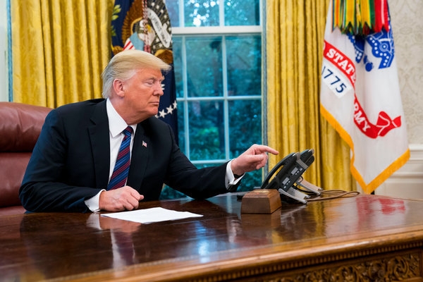 Tổng thống Joe Biden nói gì về bức thư của người tiền nhiệm Donald Trump? Tổng thống Joe Biden nói gì về bức thư của người tiền nhiệm Donald Trump?