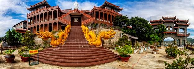Trùng Sơn cổ tự Ninh Thuận uy nghiêm, thơ mộng tọa lạc trên sườn núi Đá Chồng