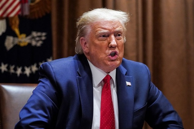 Vừa nổi trận lôi đình vì luật sư đại diện, điều gì đã khiến Trump chuyển hướng hài lòng? Vừa nổi trận lôi đình vì luật sư đại diện, điều gì đã khiến Trump chuyển hướng hài lòng?