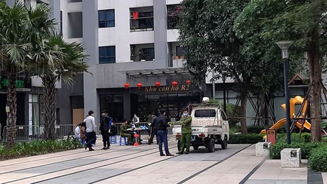 Hà Nội: Đang xét nghiệm Covid-19 người nước ngoài tử vong tại tòa nhà Goldmark City Hà Nội: Đang xét nghiệm Covid-19 người nước ngoài tử vong tại tòa nhà Goldmark City