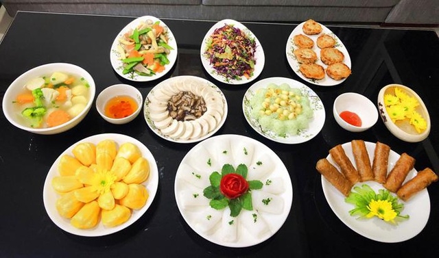 Mâm cúng Rằm tháng Giêng đơn giản mà đủ lễ, giúp gia chủ cả năm phát tài Mâm cúng Rằm tháng Giêng đơn giản mà đủ lễ, giúp gia chủ cả năm phát tài