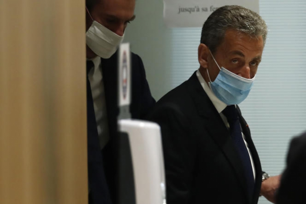 Cựu Tổng thống Pháp Sarkozy bị 3 năm tù vì tội tham nhũng và hối lộ, luật sư riêng tuyên bố kháng cáo Cựu Tổng thống Pháp Sarkozy bị 3 năm tù vì tội tham nhũng và hối lộ, luật sư riêng tuyên bố kháng cáo
