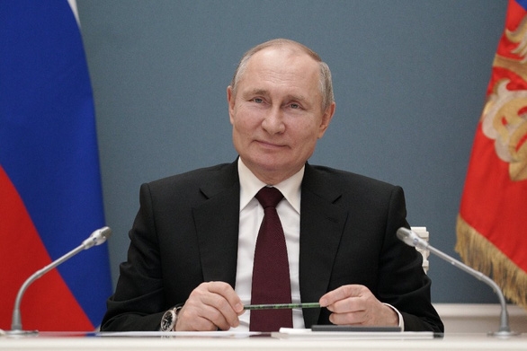 Hạ viện Nga thông qua dự luật cho phép Tổng thống Putin tái tranh cử thêm 2 nhiệm kỳ Hạ viện Nga thông qua dự luật cho phép Tổng thống Putin tái tranh cử thêm 2 nhiệm kỳ