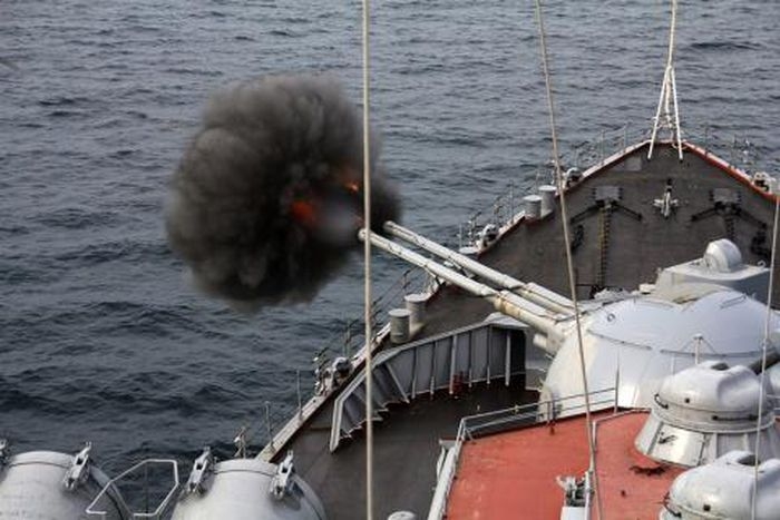 Pháo hạm Nga diệt mọi mục tiêu trên biển nằm trong tầm bắn Pháo hạm Nga diệt mọi mục tiêu trên biển nằm trong tầm bắn