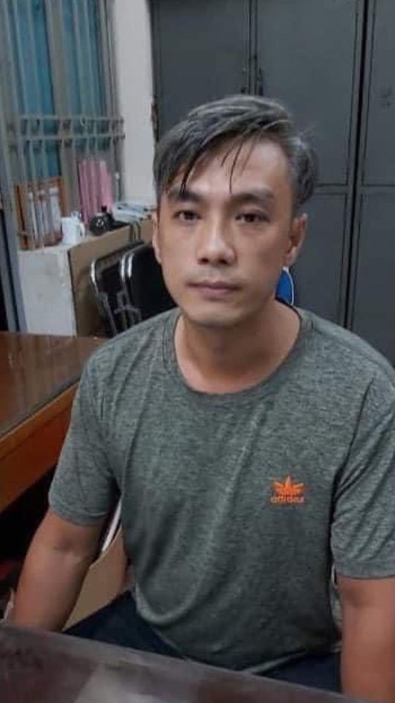 undefined 5213 khoi to bat tam giam ga dan ong bao hanh con rieng cua ban gai