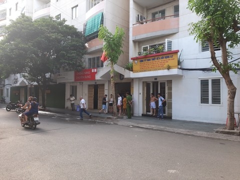 undefined 1156 tphcm nguoi dan ong nhay lau chung cu tu tu