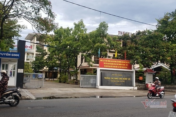 undefined 1758 cai san link dap an cho thi sinh nhan vien truong cd o hue bi sa thai