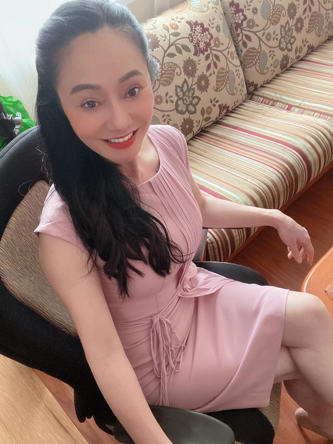 Hương vị tình thân: Hé lộ cảnh vợ chồng bà Xuân vui vẻ Hương vị tình thân: Hé lộ cảnh vợ chồng bà Xuân vui vẻ