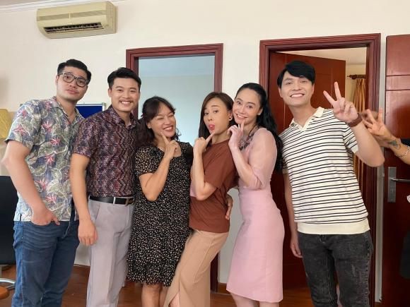 Hương vị tình thân: Hé lộ cảnh vợ chồng bà Xuân vui vẻ Hương vị tình thân: Hé lộ cảnh vợ chồng bà Xuân vui vẻ
