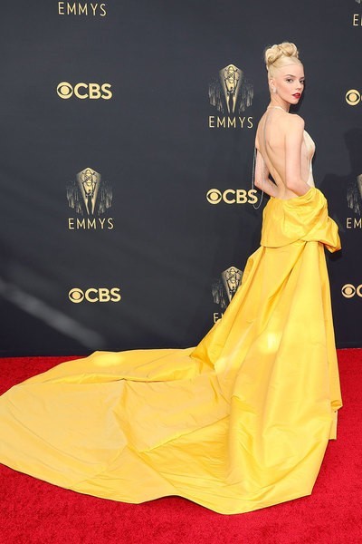 Emmy 2021: Mỹ nhân 'Titanic' khẳng định vị thế Emmy 2021: Mỹ nhân 'Titanic' khẳng định vị thế