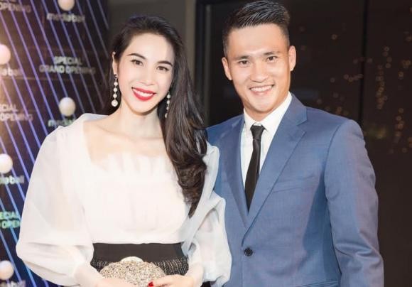 Vợ chồng Thủy Tiên - Công Vinh hủy hợp đồng xây biệt thự tiền tỉ? Vợ chồng Thủy Tiên - Công Vinh hủy hợp đồng xây biệt thự tiền tỉ?