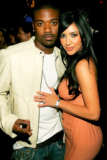 Quá khứ bê bối và 3 cuộc hôn nhân chóng vánh của Kim Kardashian