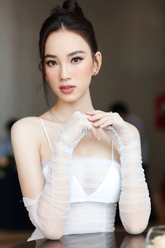 Top 4 người đẹp Việt sẽ tham gia 'đấu trường nhan sắc' quốc tế năm 2021 Top 4 người đẹp Việt sẽ tham gia 'đấu trường nhan sắc' quốc tế năm 2021