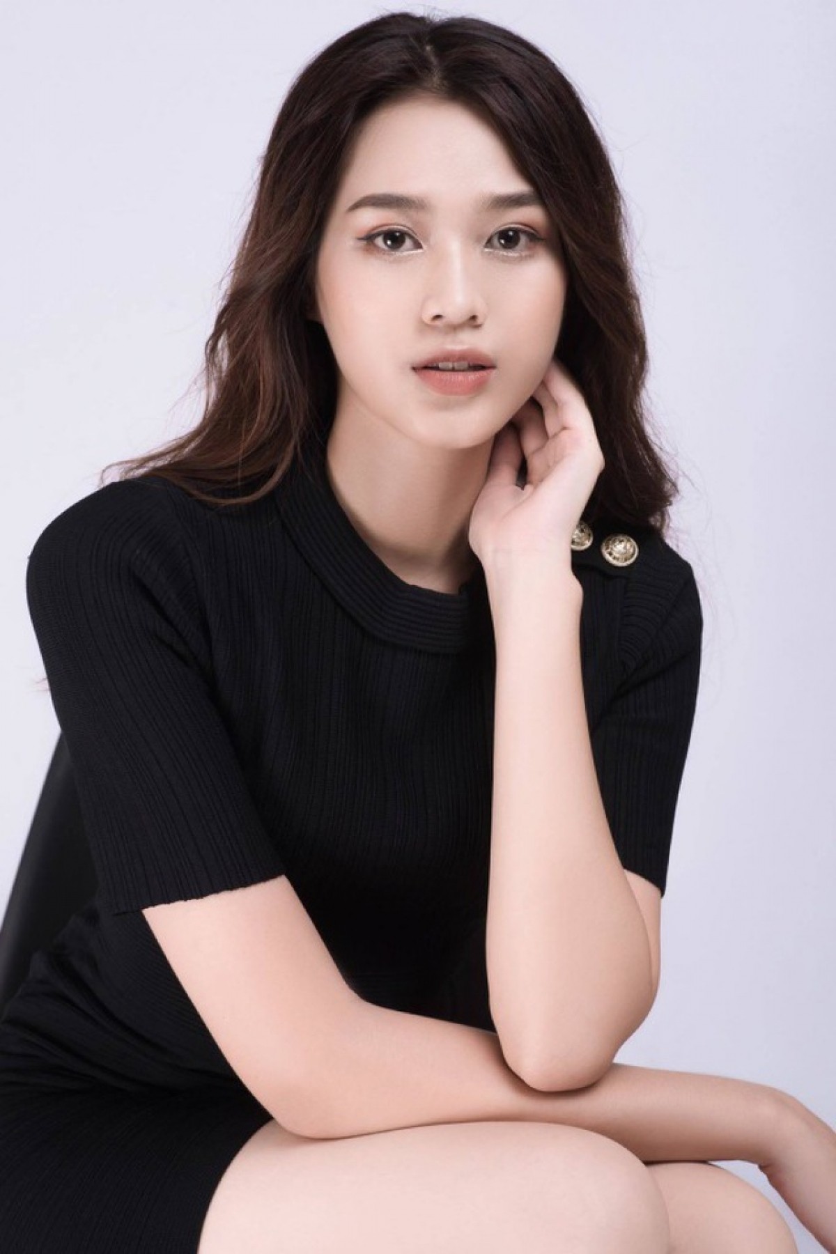 Top 4 người đẹp Việt sẽ tham gia 'đấu trường nhan sắc' quốc tế năm 2021 Top 4 người đẹp Việt sẽ tham gia 'đấu trường nhan sắc' quốc tế năm 2021