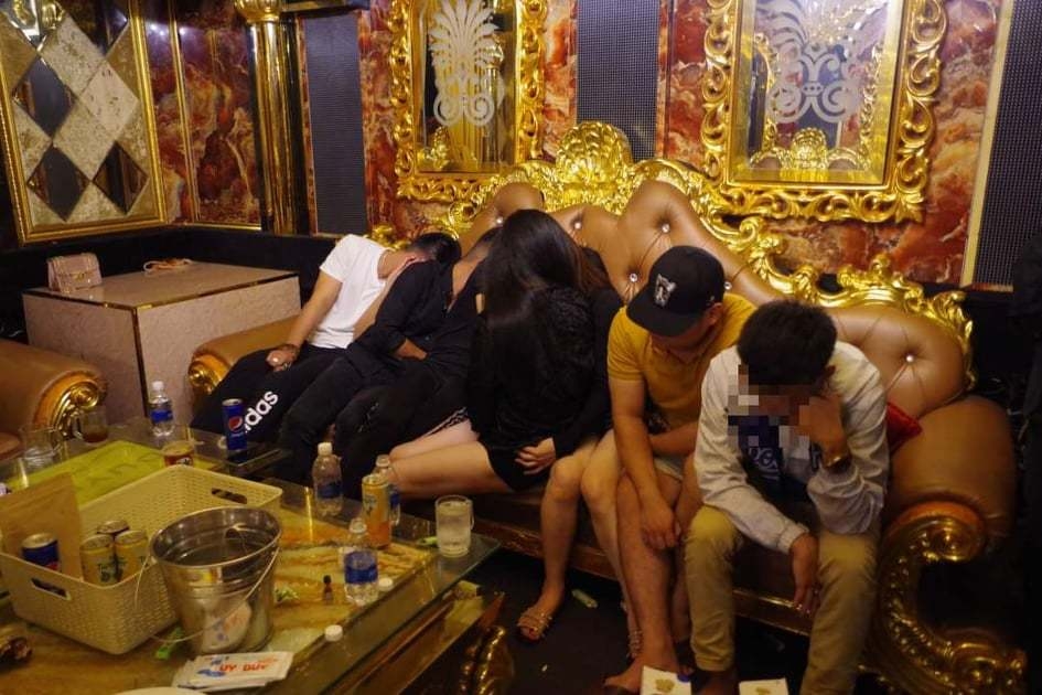 Thông tin pháp luật sáng 13/10: Chồng cũ chặn đường sát hại vợ rồi về nhà tự tử, để lại con nhỏ