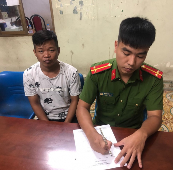 Thông tin pháp luật sáng 15/10: Thanh niên ngáo đá dùng khăn bịt miệng người yêu rồi siết cổ đến tử vong Thông tin pháp luật sáng 15/10: Thanh niên ngáo đá dùng khăn bịt miệng người yêu rồi siết cổ đến tử vong