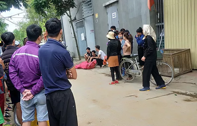 Thông tin pháp luật chiều 18/10: Nghi án chồng sát hại vợ và nhân tình tại phòng trọ ở Bắc Giang Thông tin pháp luật chiều 18/10: Nghi án chồng sát hại vợ và nhân tình tại phòng trọ ở Bắc Giang