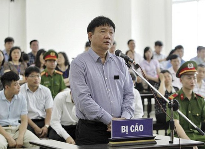 Thông tin pháp luật chiều 26/10: Truy tố ông Đinh La Thăng, Nguyễn Hồng Trường liên quan vụ Út “trọc” lừa đảo hơn 700 tỷ đồng Thông tin pháp luật chiều 26/10: Truy tố ông Đinh La Thăng, Nguyễn Hồng Trường liên quan vụ Út “trọc” lừa đảo hơn 700 tỷ đồng
