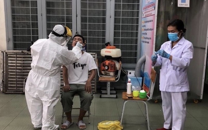 Chuyên gia Hàn nghi dương tính Covid-19, 345 người tại TP HCM nằm trong diện phải giám sát Chuyên gia Hàn nghi dương tính Covid-19, 345 người tại TP HCM nằm trong diện phải giám sát