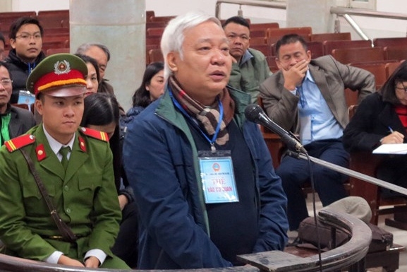 Thông tin pháp luật sáng 30/10: Một phụ nữ bị siết cổ tử vong, cướp tài sản trong khách sạn ở Sài Gòn Thông tin pháp luật sáng 30/10: Một phụ nữ bị siết cổ tử vong, cướp tài sản trong khách sạn ở Sài Gòn