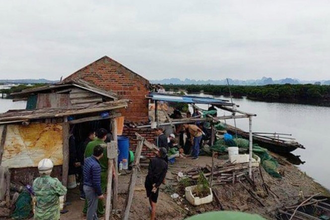 Thông tin pháp luật chiều 30/10: Người đàn ông mang rìu chém vợ chồng thông gia rồi đổ xăng tự thiêu Thông tin pháp luật chiều 30/10: Người đàn ông mang rìu chém vợ chồng thông gia rồi đổ xăng tự thiêu