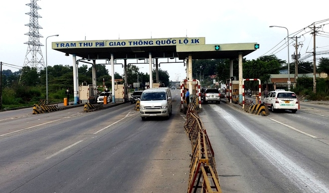 Tai nạn giao thông sáng 1/11: Va chạm với xe tải chở xi măng, nữ sinh tử vong tại chỗ Tai nạn giao thông sáng 1/11: Va chạm với xe tải chở xi măng, nữ sinh tử vong tại chỗ