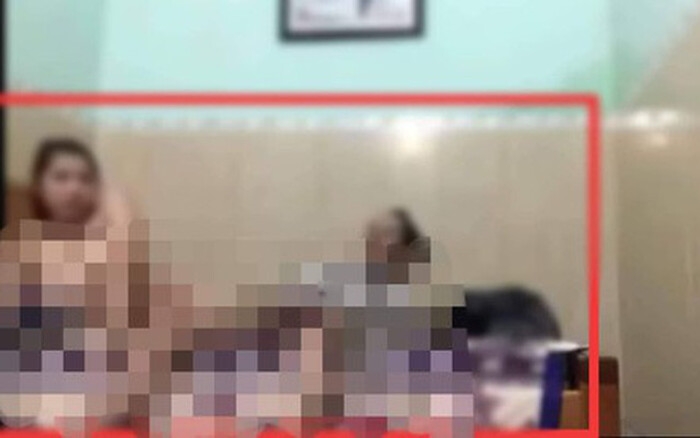 Thông tin pháp luật chiều 1/11: Người đàn ông đột tử khi đang 'mây mưa' với nhân tình tại phòng trọ Thông tin pháp luật chiều 1/11: Người đàn ông đột tử khi đang 'mây mưa' với nhân tình tại phòng trọ