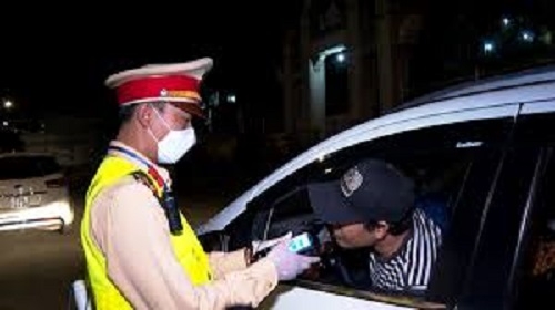 Tai nạn giao thông chiều 1/11: Bé trai ngã văng khỏi xe máy, suýt bị ôtô đâm Tai nạn giao thông chiều 1/11: Bé trai ngã văng khỏi xe máy, suýt bị ôtô đâm
