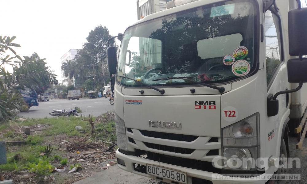 Tai nạn giao thông chiều 3/11: Xe container lao điên cuồng giữa ngã tư, cán nhiều phương tiện bẹp dúm