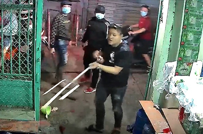 Thông tin pháp luật chiều 7/11: Đã bắt nghi phạm giết người phụ nữ trong khách sạn ở Sài Gòn Thông tin pháp luật chiều 7/11: Đã bắt nghi phạm giết người phụ nữ trong khách sạn ở Sài Gòn