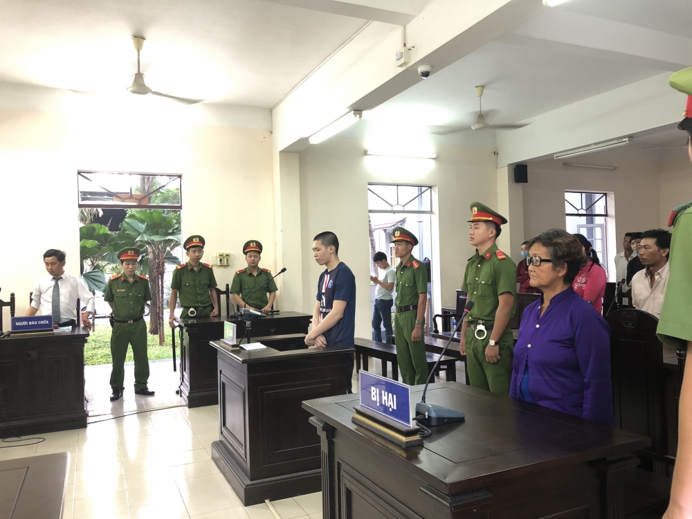 Thông tin pháp luật sáng 13/11: Lời khai chi tiết của nghi phạm đoạt mạng tài xế xe ôm bằng 10 nhát dao