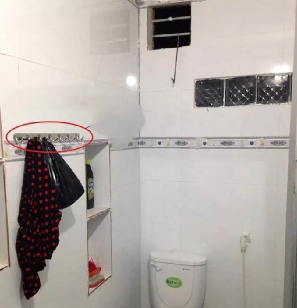 Thông tin pháp luật sáng 26/11: Phát hiện cháu bé 8 tuổi tử vong trong nhà vệ sinh ở Đồng Nai Thông tin pháp luật sáng 26/11: Phát hiện cháu bé 8 tuổi tử vong trong nhà vệ sinh ở Đồng Nai