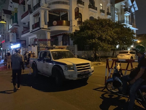 Thông tin pháp luật chiều 28/11: Phát hiện người đàn ông tử vong cạnh cây ATM trên phố Hà Nội Thông tin pháp luật chiều 28/11: Phát hiện người đàn ông tử vong cạnh cây ATM trên phố Hà Nội