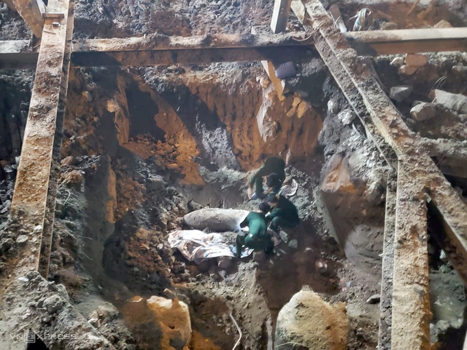 Phát hiện quả bom chưa phát nổ nằm sâu 2m ở quận Ba Đình Phát hiện quả bom chưa phát nổ nằm sâu 2m ở quận Ba Đình