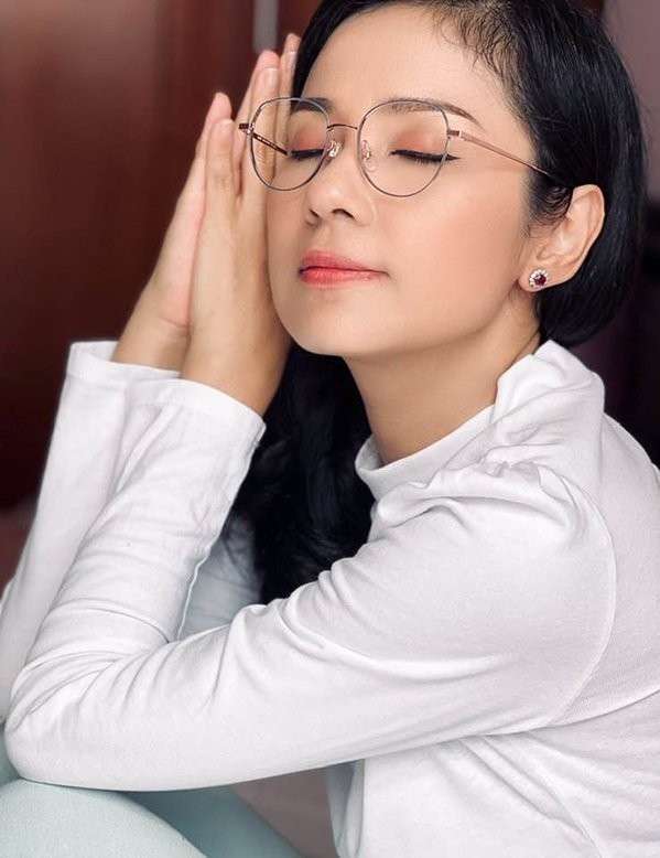 Ngẩn ngơ trước nhan sắc Việt Trinh ở tuổi 49 Ngẩn ngơ trước nhan sắc Việt Trinh ở tuổi 49