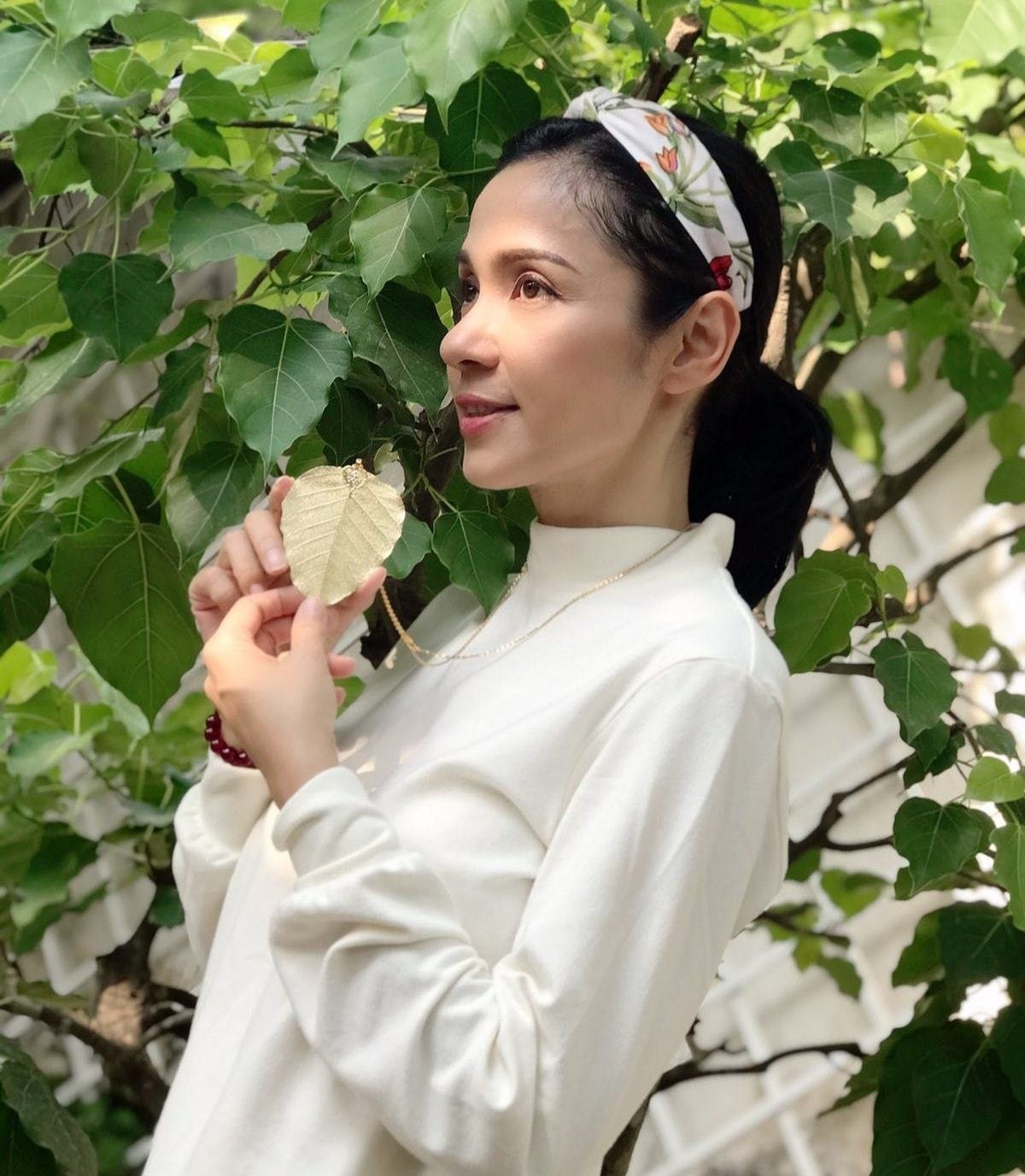 Ngẩn ngơ trước nhan sắc Việt Trinh ở tuổi 49 Ngẩn ngơ trước nhan sắc Việt Trinh ở tuổi 49