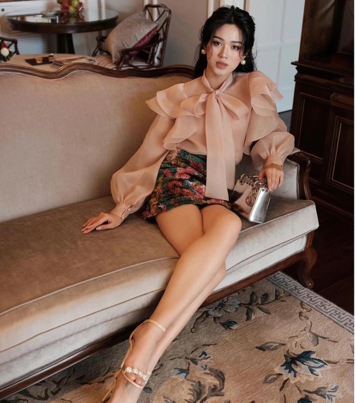 Đỗ Thị Hà gây 'thương nhớ' với thần thái kiêu sa trong hậu trường Miss World