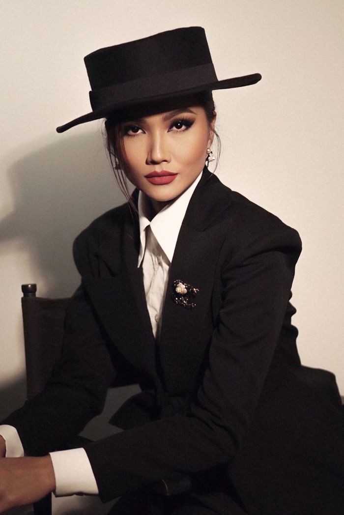 Nhan sắc cực 'hot' dàn nữ huấn luyện viên The Next Face Vietnam Nhan sắc cực 'hot' dàn nữ huấn luyện viên The Next Face Vietnam