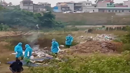 Thông tin pháp luật chiều 3/12: Phát hiện thi thể nam thanh niên đang phân hủy trong ngôi nhà hoang Thông tin pháp luật chiều 3/12: Phát hiện thi thể nam thanh niên đang phân hủy trong ngôi nhà hoang