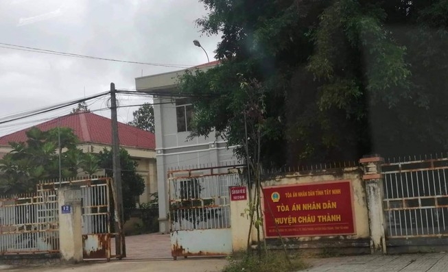Thông tin pháp luật sáng 9/12: Đối tượng giết người cướp tài sản tại cửa hàng Thế giới di động sa lưới sau 17 giờ gây án Thông tin pháp luật sáng 9/12: Đối tượng giết người cướp tài sản tại cửa hàng Thế giới di động sa lưới sau 17 giờ gây án