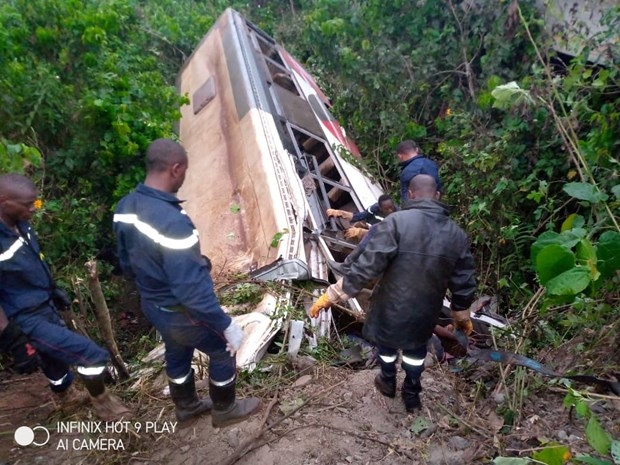 Cameroon: Tai nạn xe khách khiến ít nhất 37 người chết, 18 người bị thương Cameroon: Tai nạn xe khách khiến ít nhất 37 người chết, 18 người bị thương