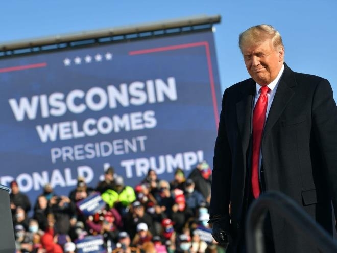 Đội ngũ pháp lý của Trump lại yêu cầu Tòa tối cao xử lại vụ kiện ở Wisconsin Đội ngũ pháp lý của Trump lại yêu cầu Tòa tối cao xử lại vụ kiện ở Wisconsin