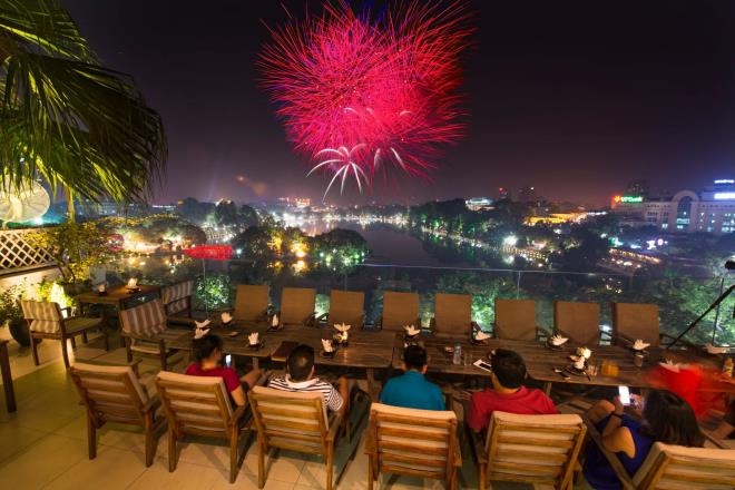 Giá đặt bàn xem pháo hoa lên tới 12 triệu đồng tại TP.HCM Giá đặt bàn xem pháo hoa lên tới 12 triệu đồng tại TP.HCM