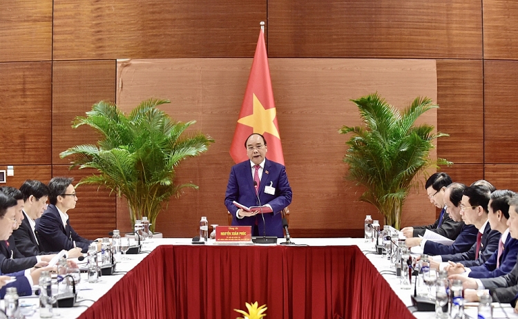 Thủ tướng Chính phủ Nguyễn Xuân Phúc chủ trì cuộc họp. - Ảnh: VGP Thủ tướng Chính phủ Nguyễn Xuân Phúc chủ trì cuộc họp. - Ảnh: VGP