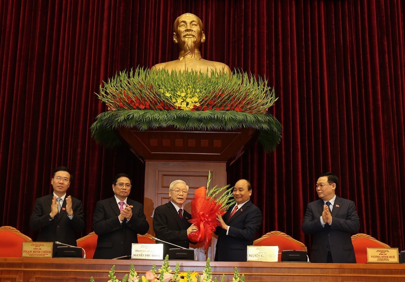 Danh sách Bộ Chính trị, Ban Bí thư và Chủ nhiệm Ủy ban Kiểm tra Trung ương khóa XIII hh