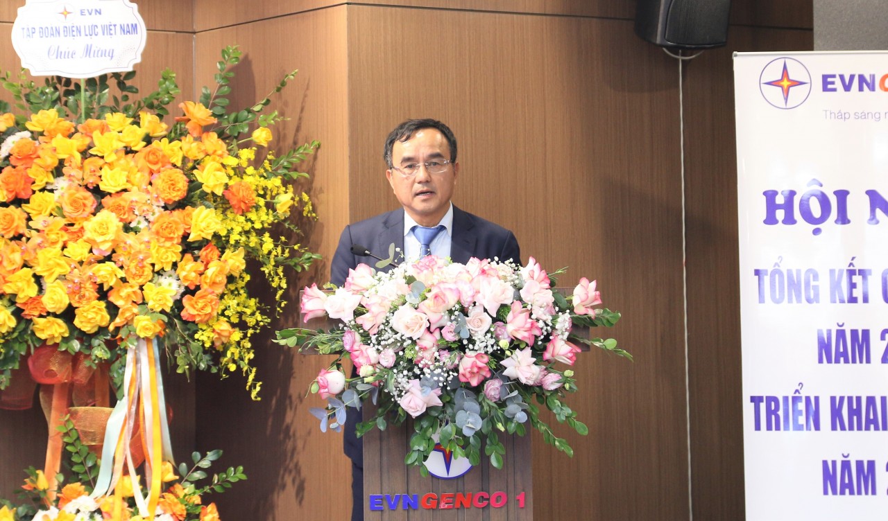 Tiếp tục xứng đáng là đơn vị dẫn đầu khối sản xuất của EVN trong năm 2022 Tiếp tục xứng đáng là đơn vị dẫn đầu khối sản xuất của EVN trong năm 2022